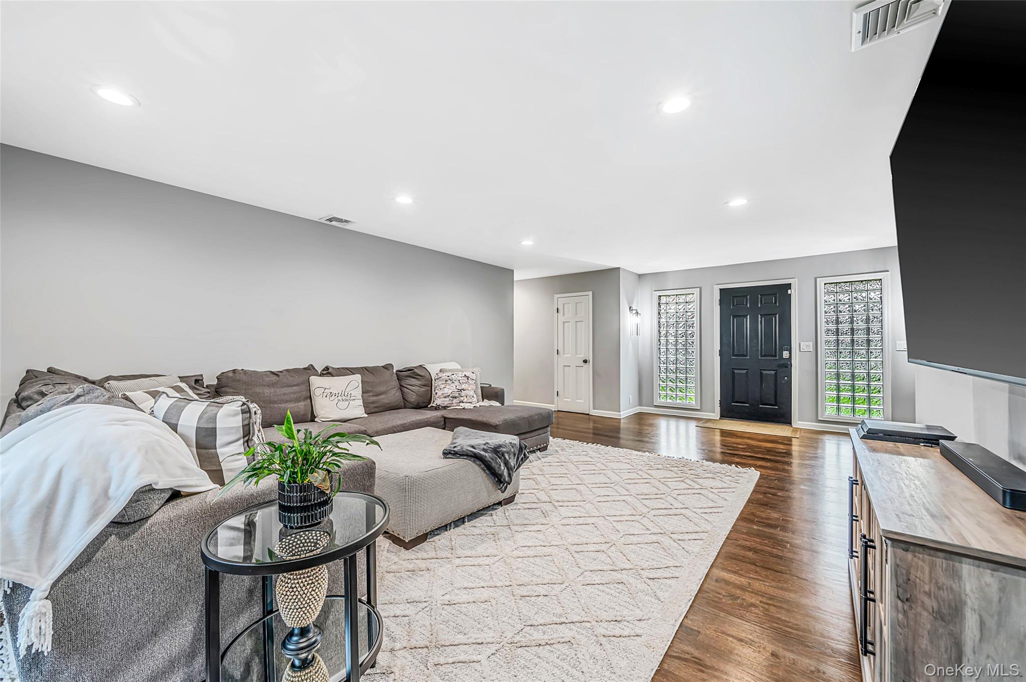 3 Stacy Court – For Sale photo 6