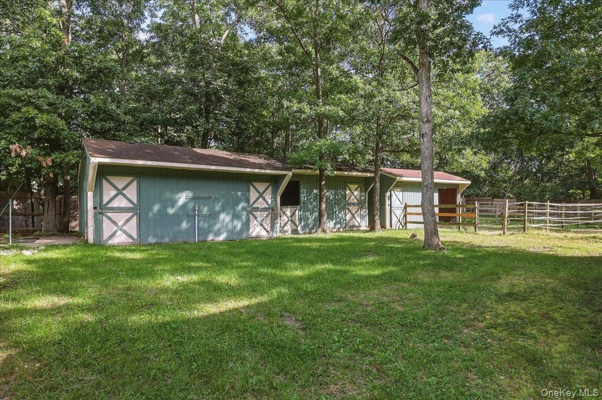 6 Clifford Lane – For Sale photo 9