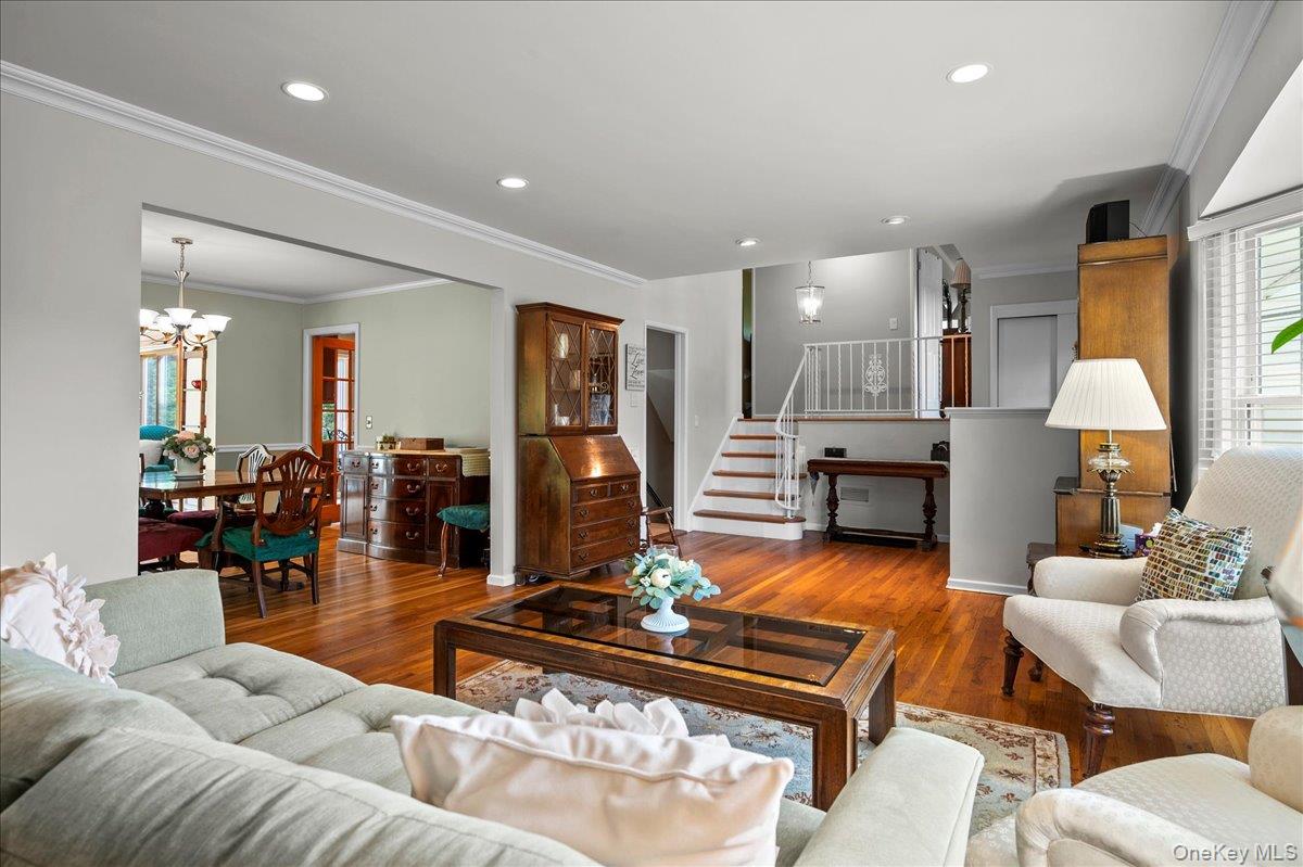 26 Rose Street – For Sale photo 2