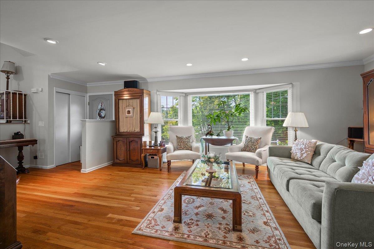 26 Rose Street – For Sale photo 3