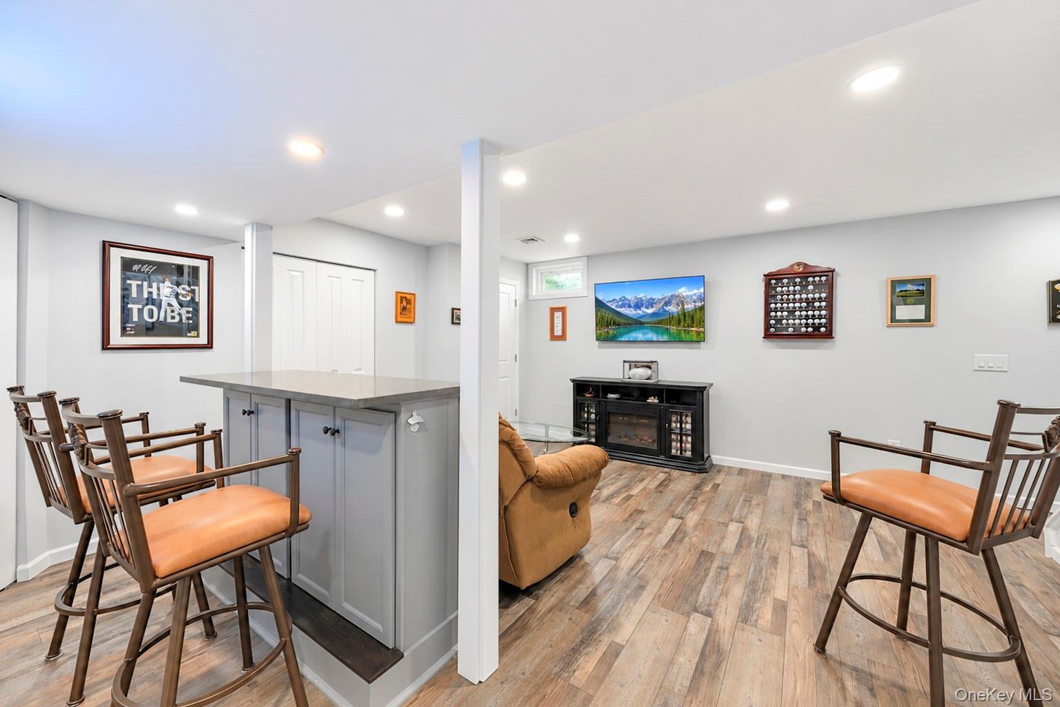 2 Adams Commons – For Sale photo 29