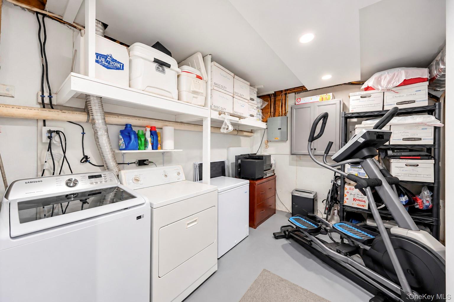 2 Adams Commons – For Sale photo 31