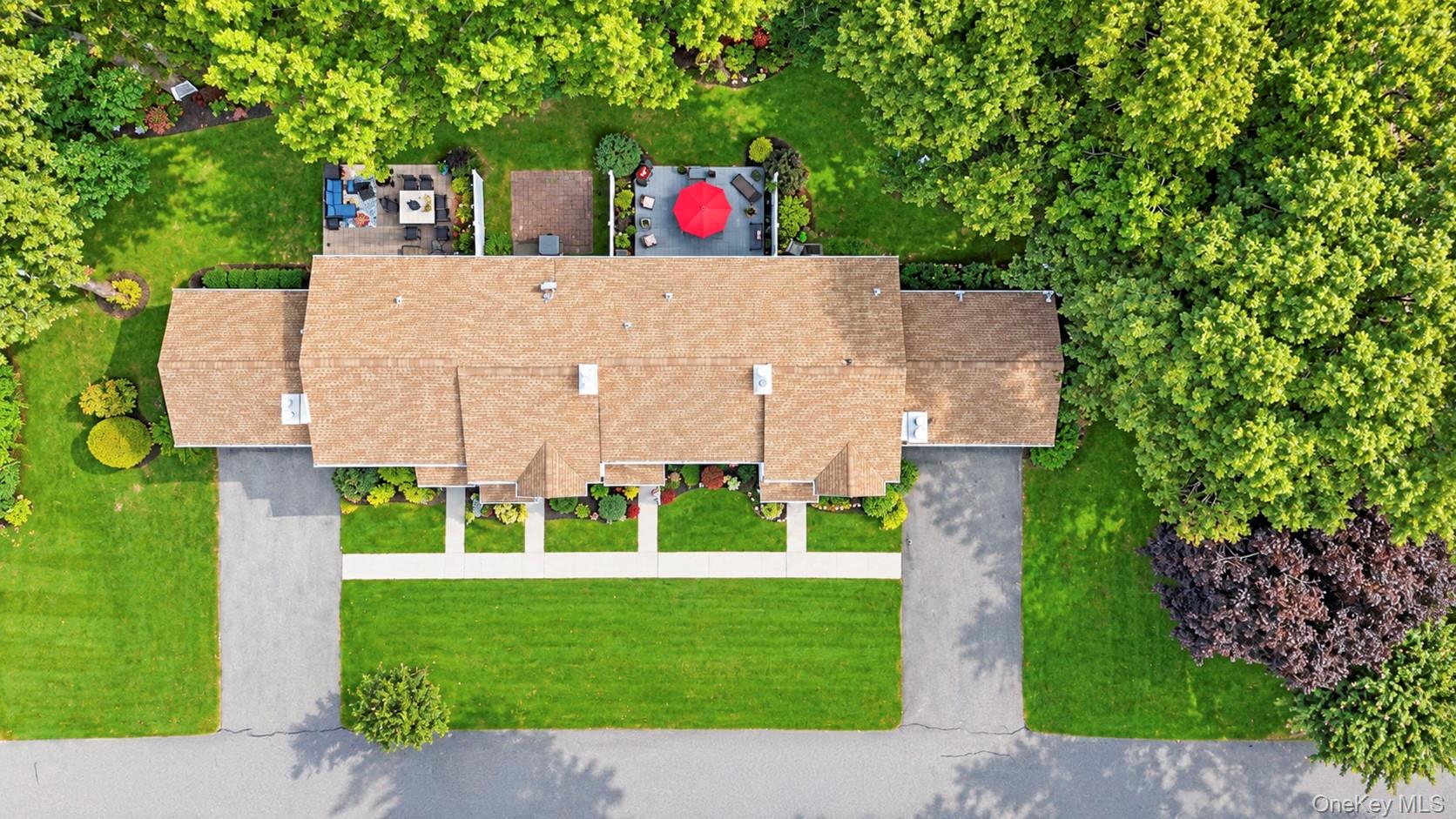 2 Adams Commons – For Sale