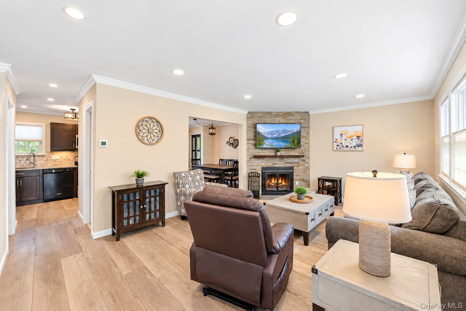 2 Adams Commons – For Sale photo 5