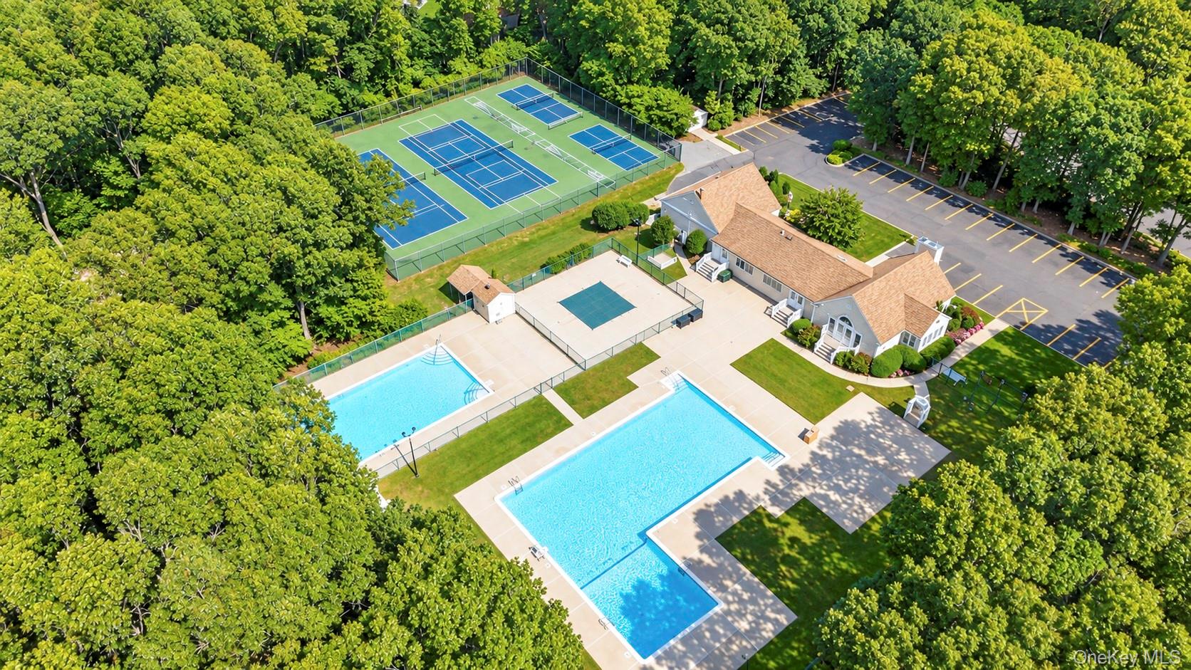 2 Adams Commons – For Sale photo 34