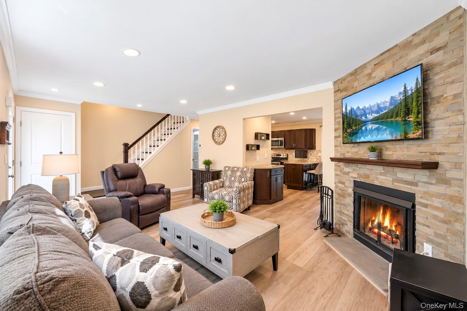 2 Adams Commons – For Sale photo 8