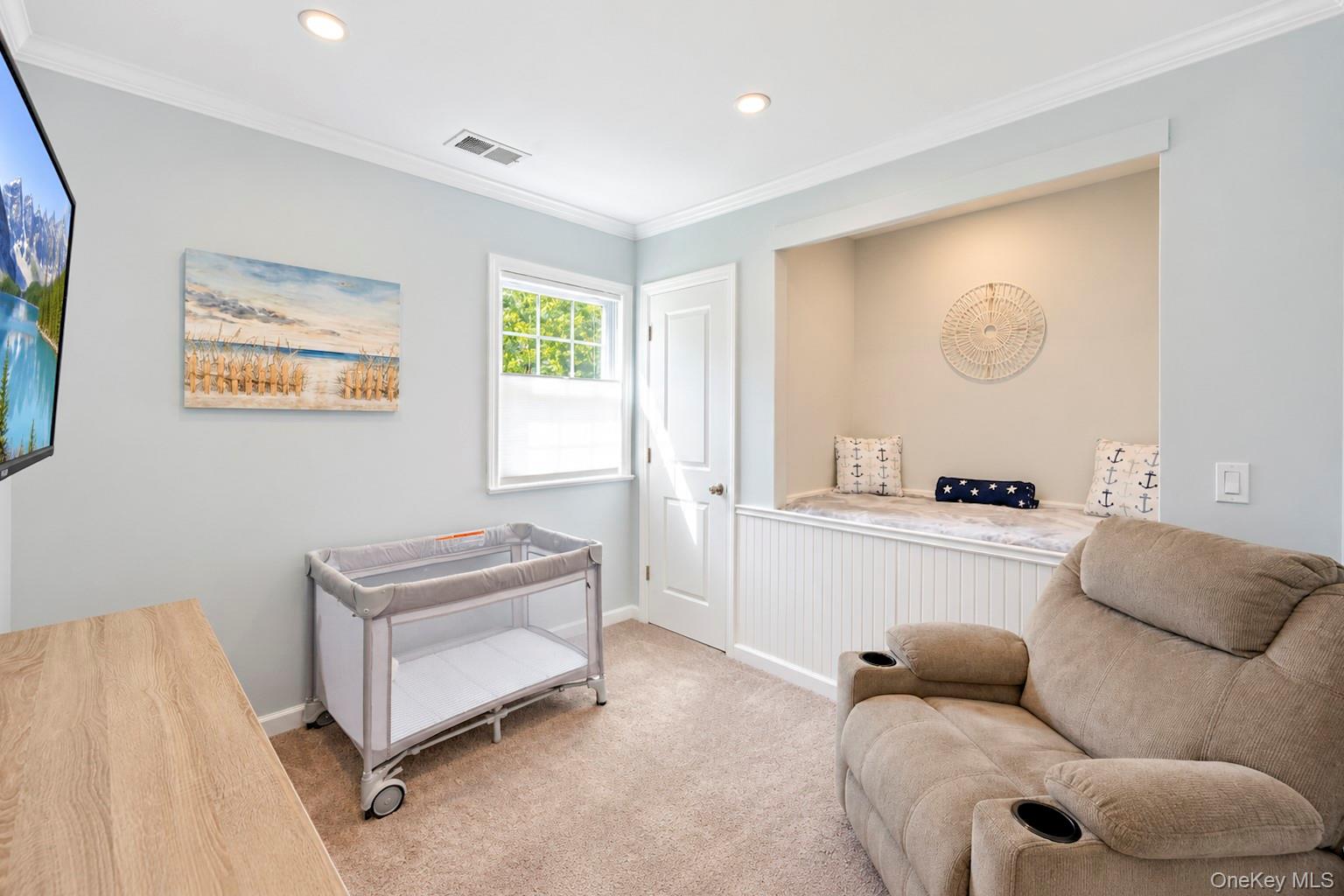 2 Adams Commons – For Sale photo 18