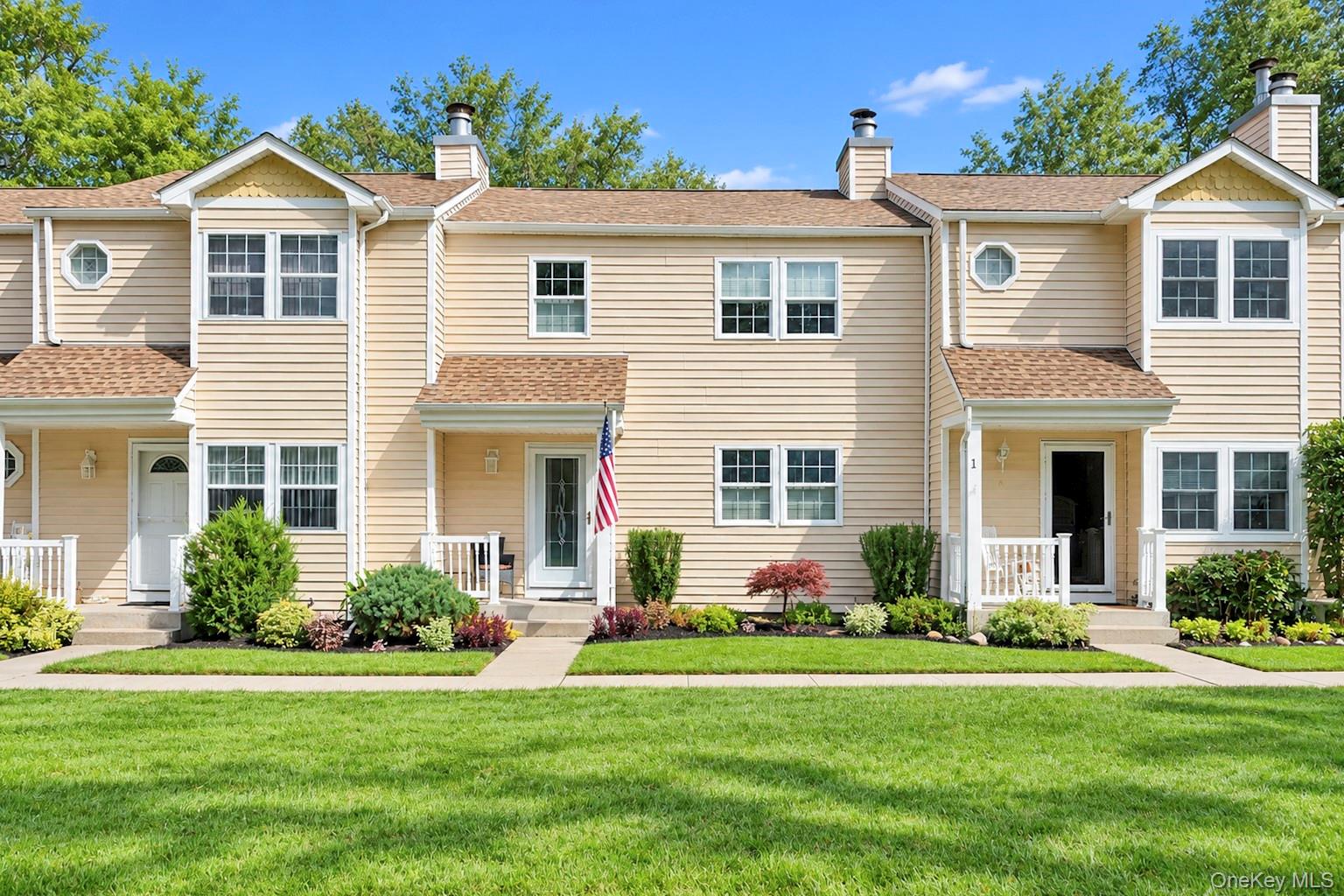 2 Adams Commons – For Sale photo 2