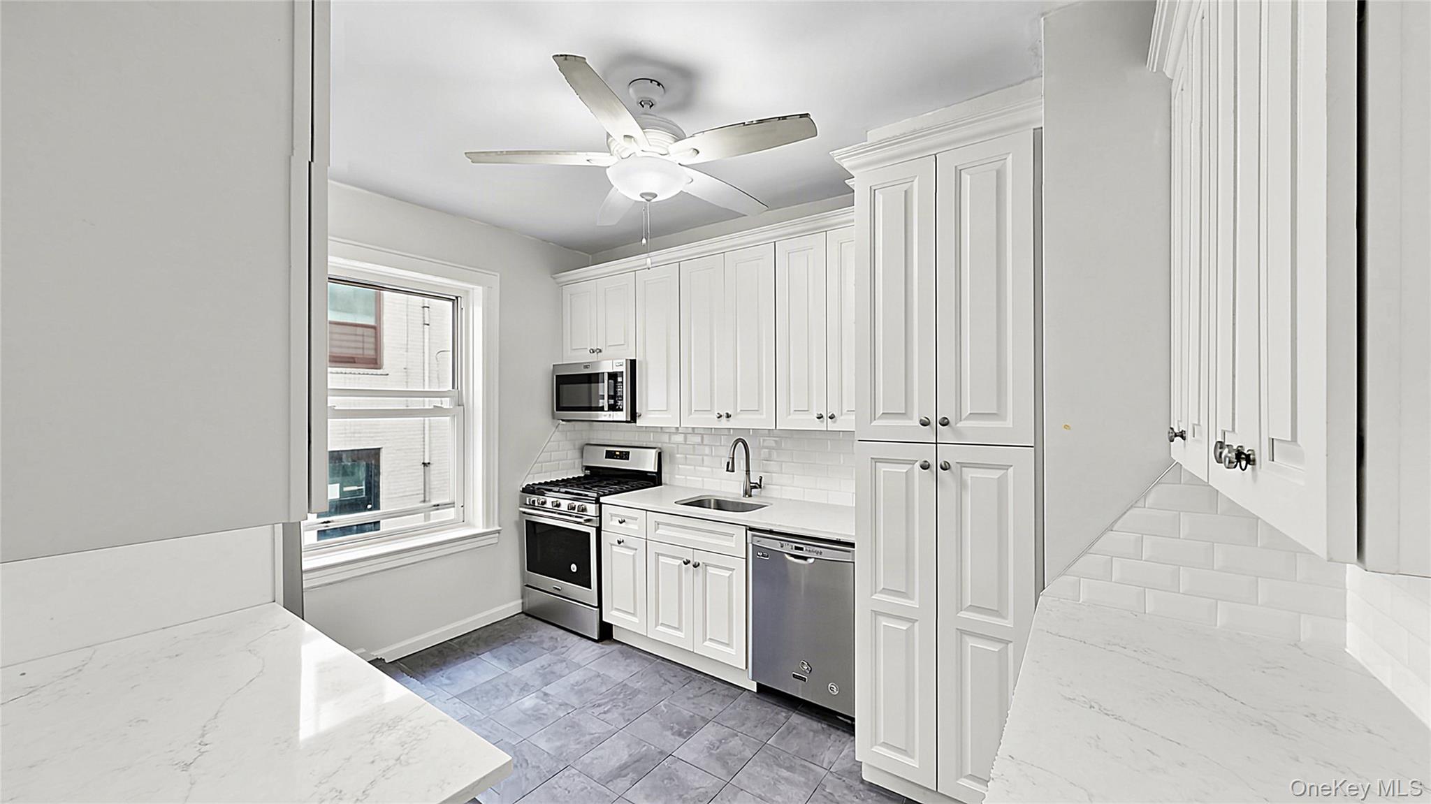 45-14 43rd Street, Unit 1E photo 2