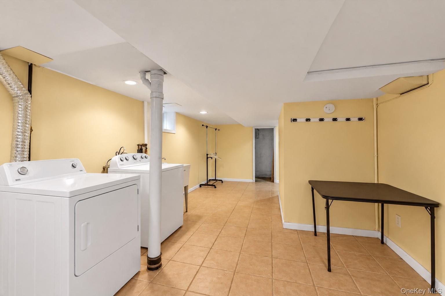 12 Kingston Street – For Sale photo 19