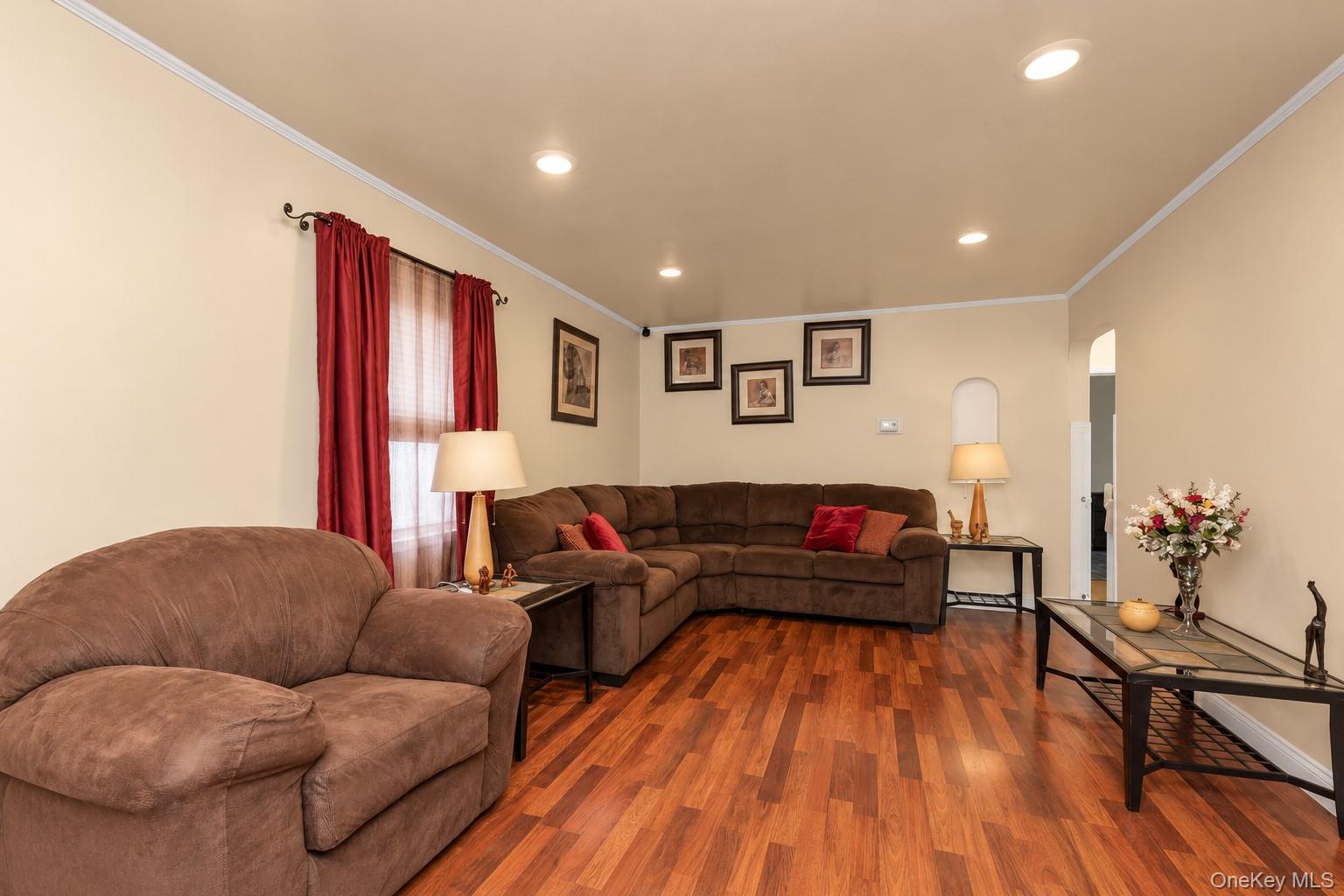 12 Kingston Street – For Sale photo 5