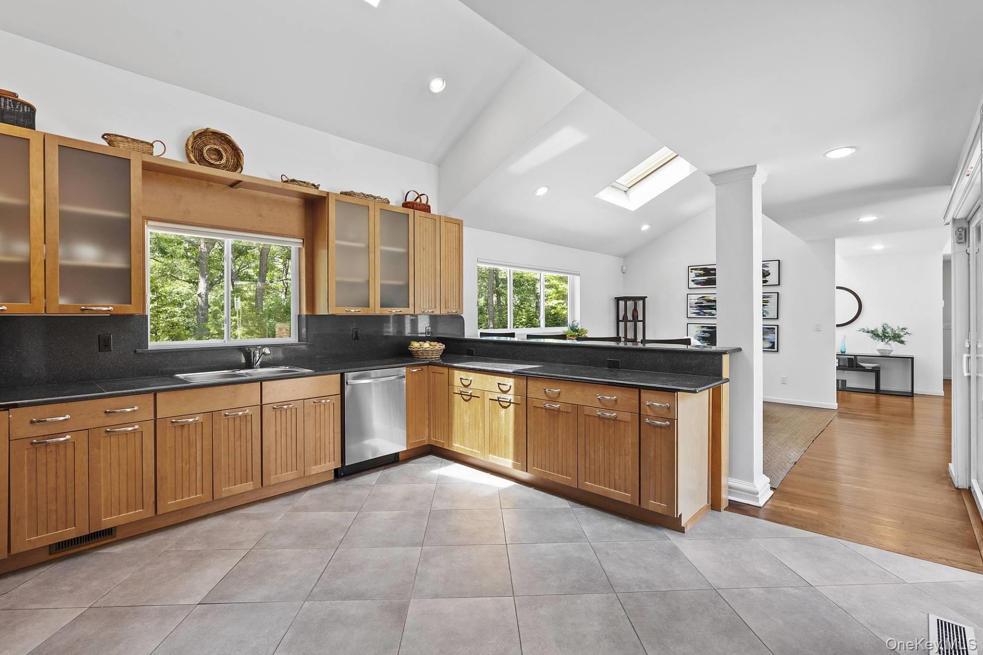 1 Blue Jay Way – For Rent photo 10