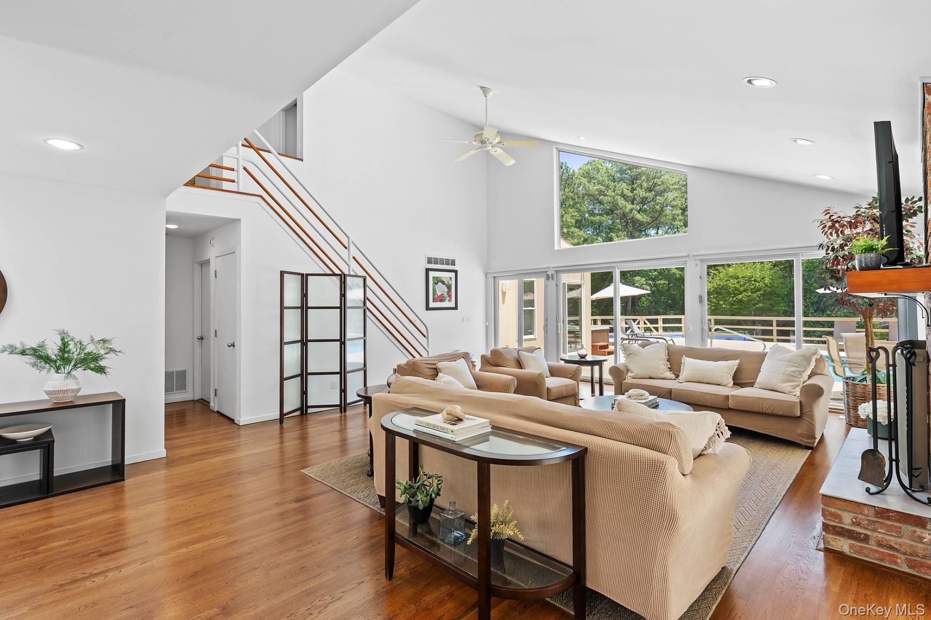 1 Blue Jay Way – For Rent photo 8
