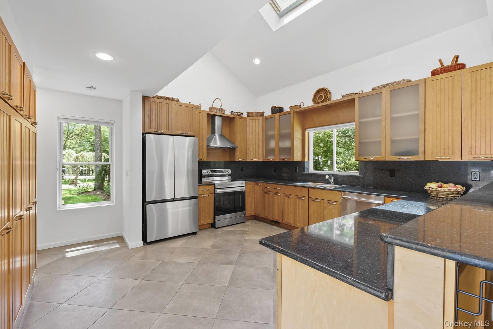 1 Blue Jay Way – For Rent photo 9