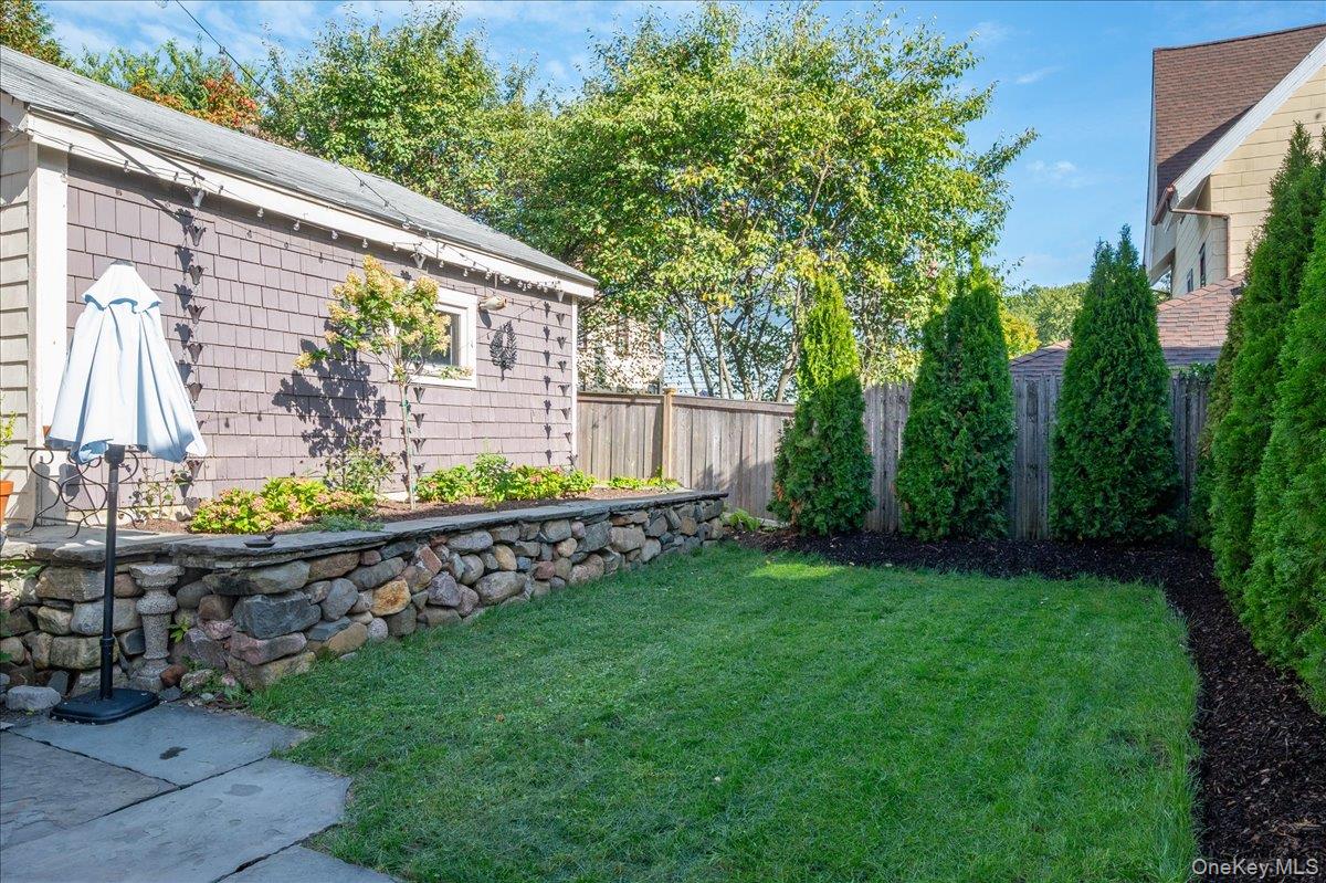 42 2nd Avenue – For Sale photo 31