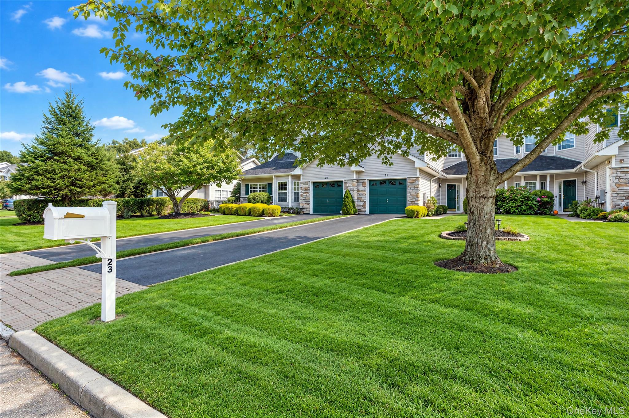 23 Willow Wood Drive – For Sale photo 2
