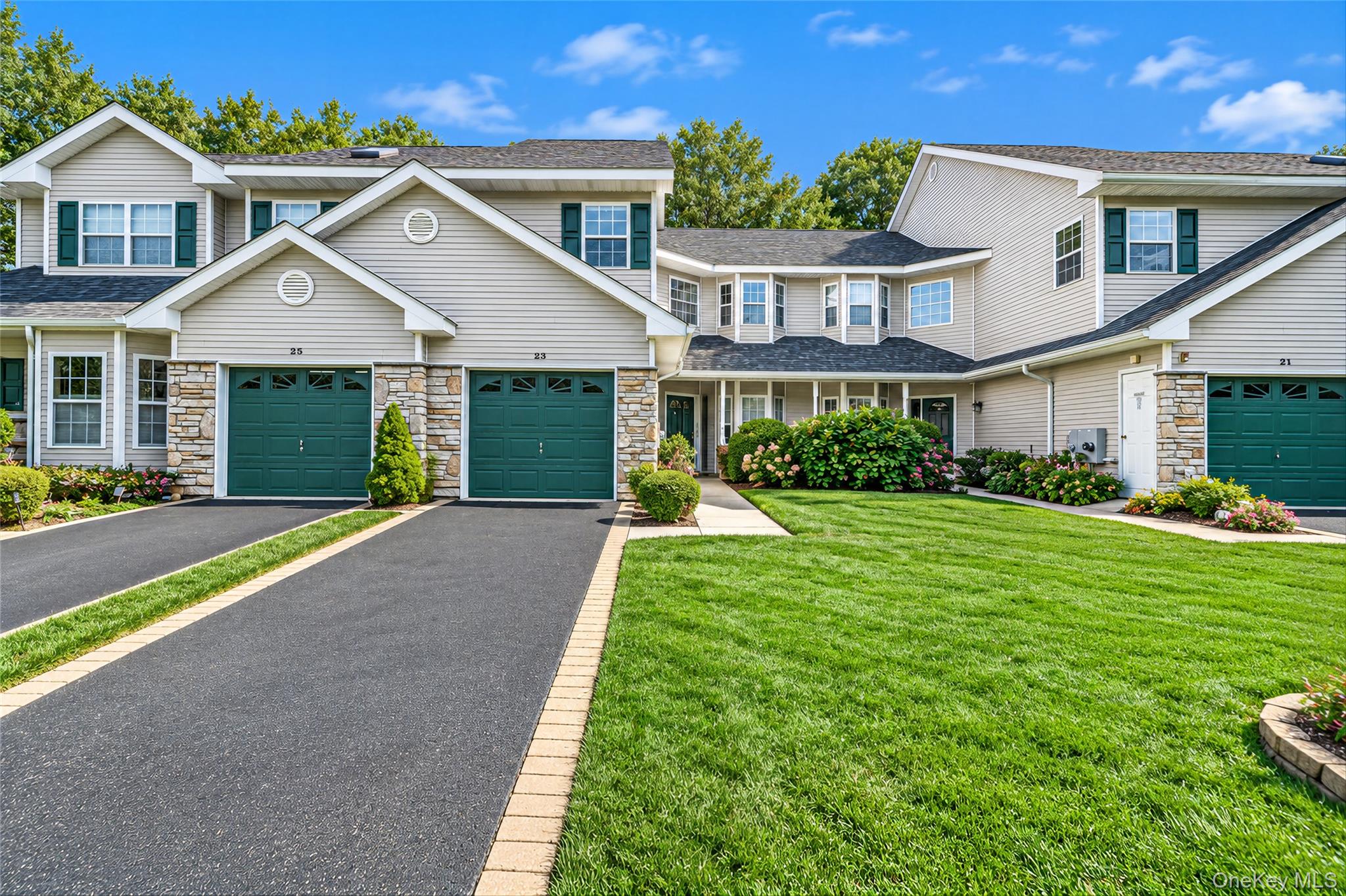 23 Willow Wood Drive – For Sale photo 4