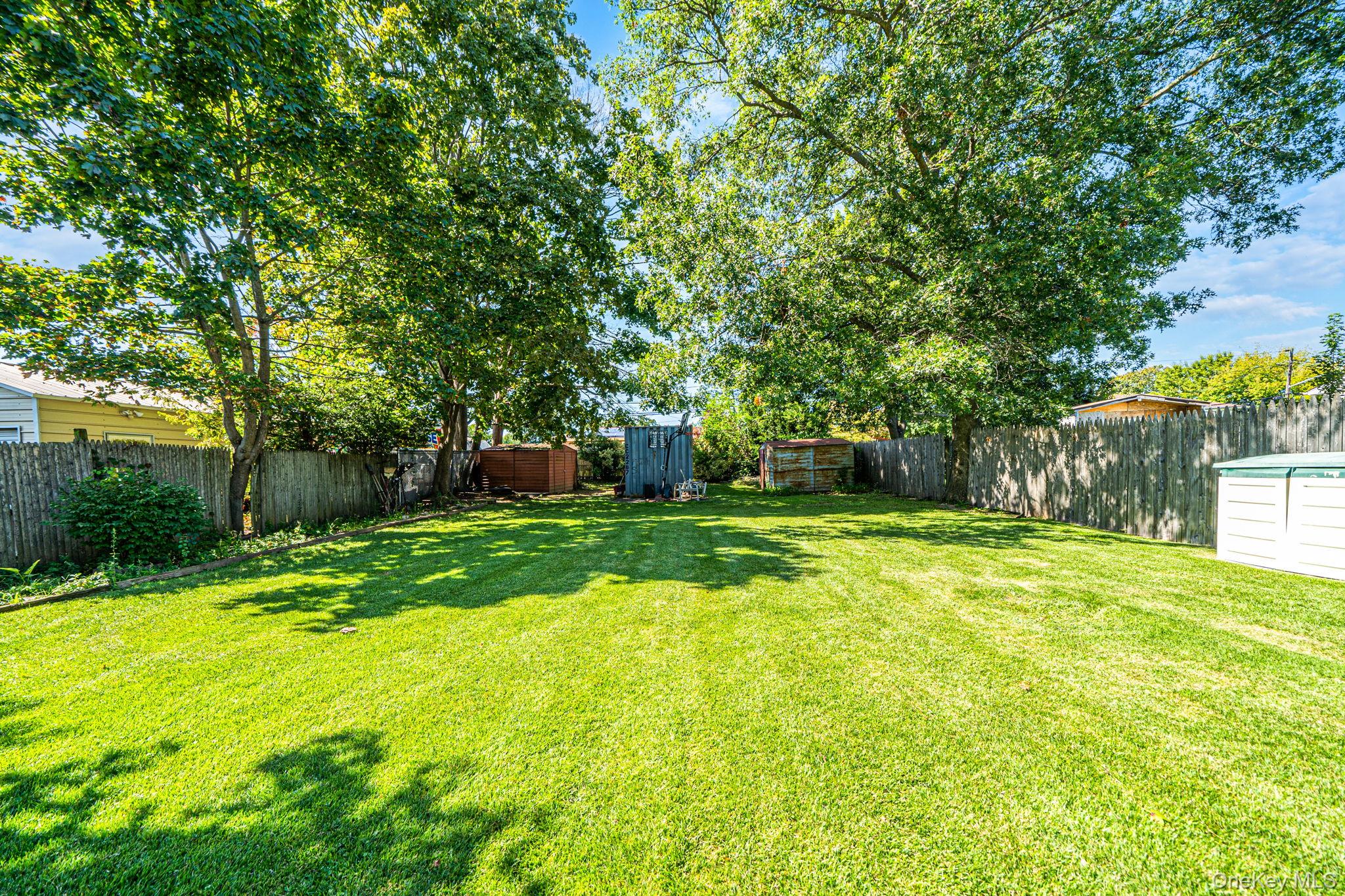 182-A Commack Road – For Sale
