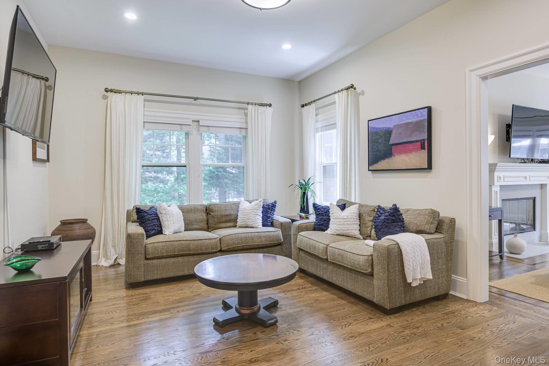19 Arbutus Road – For Rent photo 13