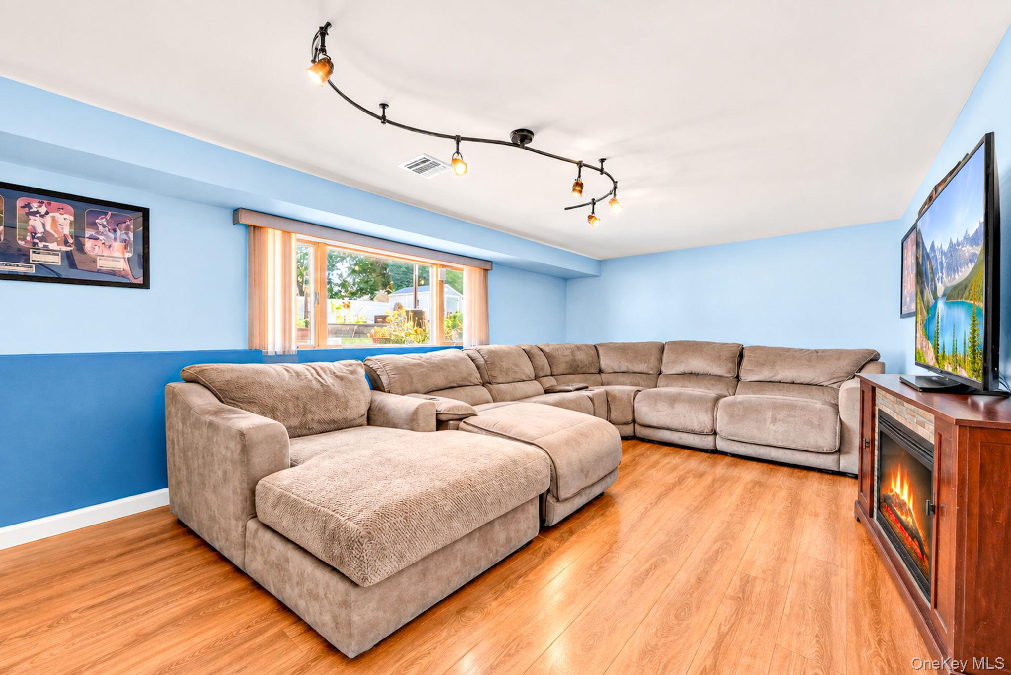 833 N Fulton Avenue – For Sale photo 10