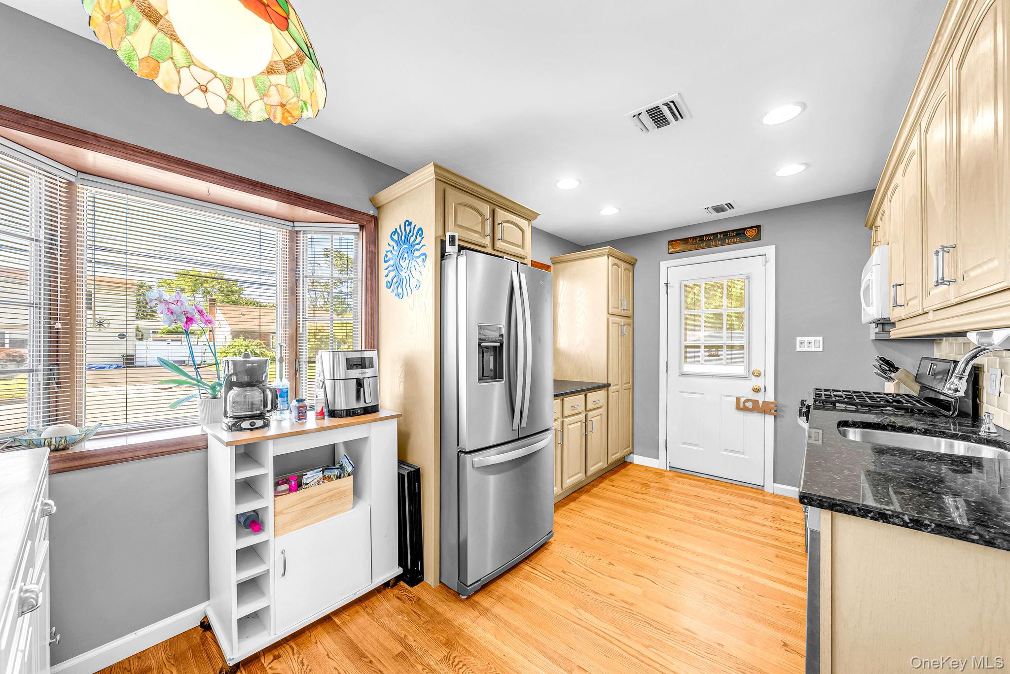 833 N Fulton Avenue – For Sale photo 7