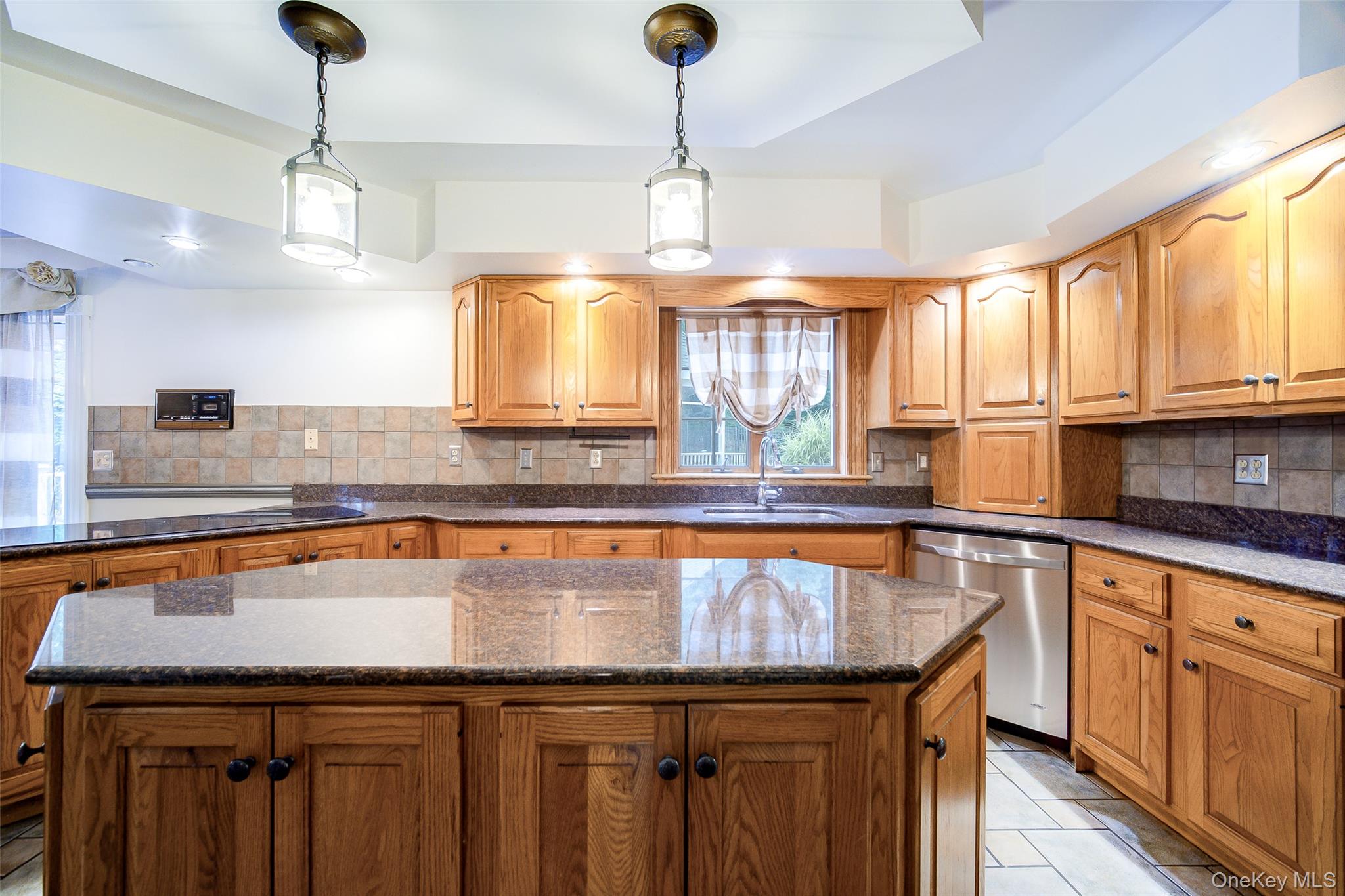 4 Fox Hollow Drive – For Sale photo 10
