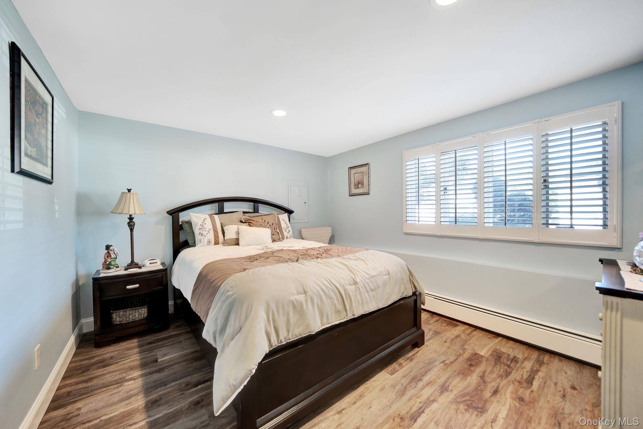 113 N Lewis Avenue – For Sale photo 22