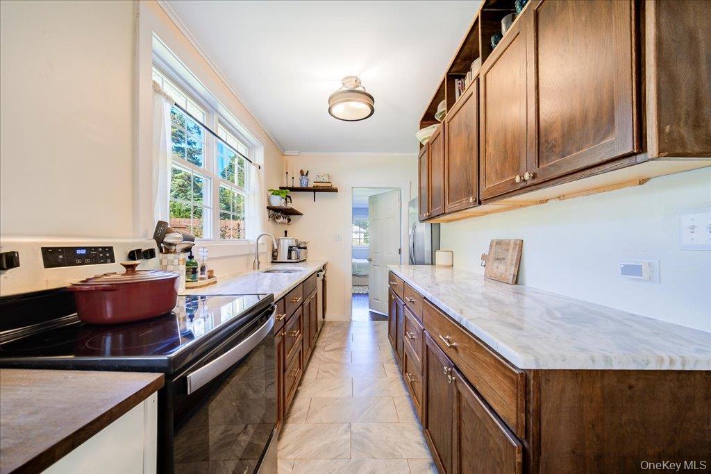 51 Weeks Avenue – For Sale photo 7