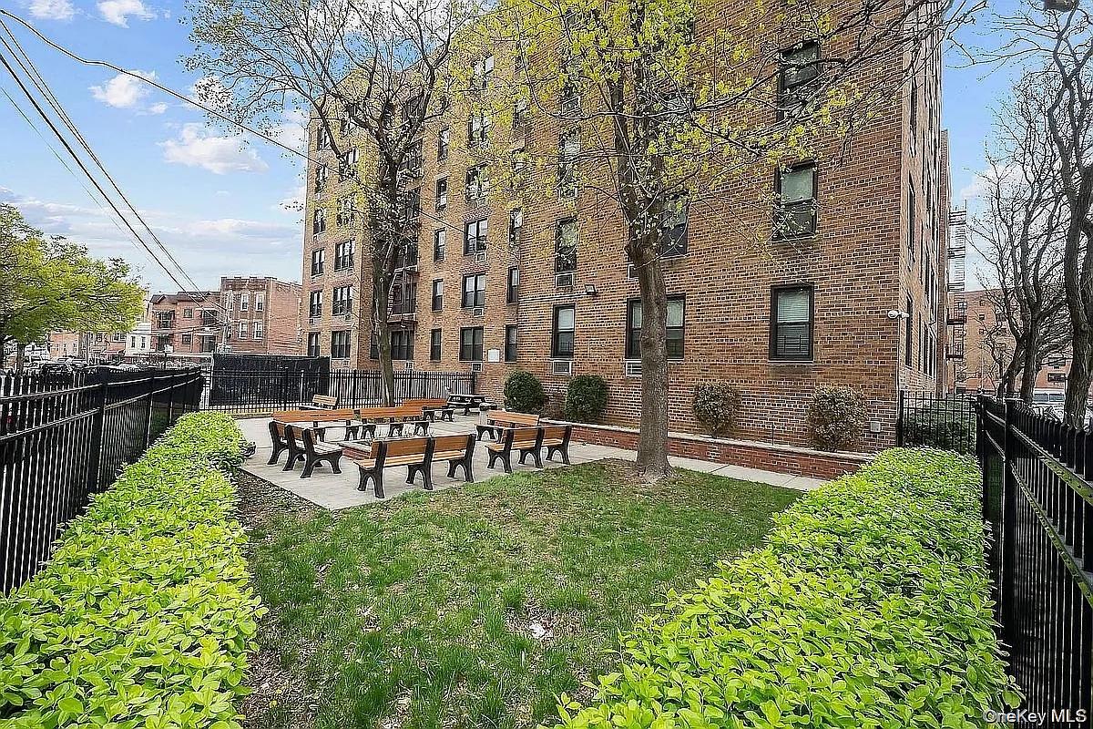 5803 Calloway Street, Unit 3DD photo 23