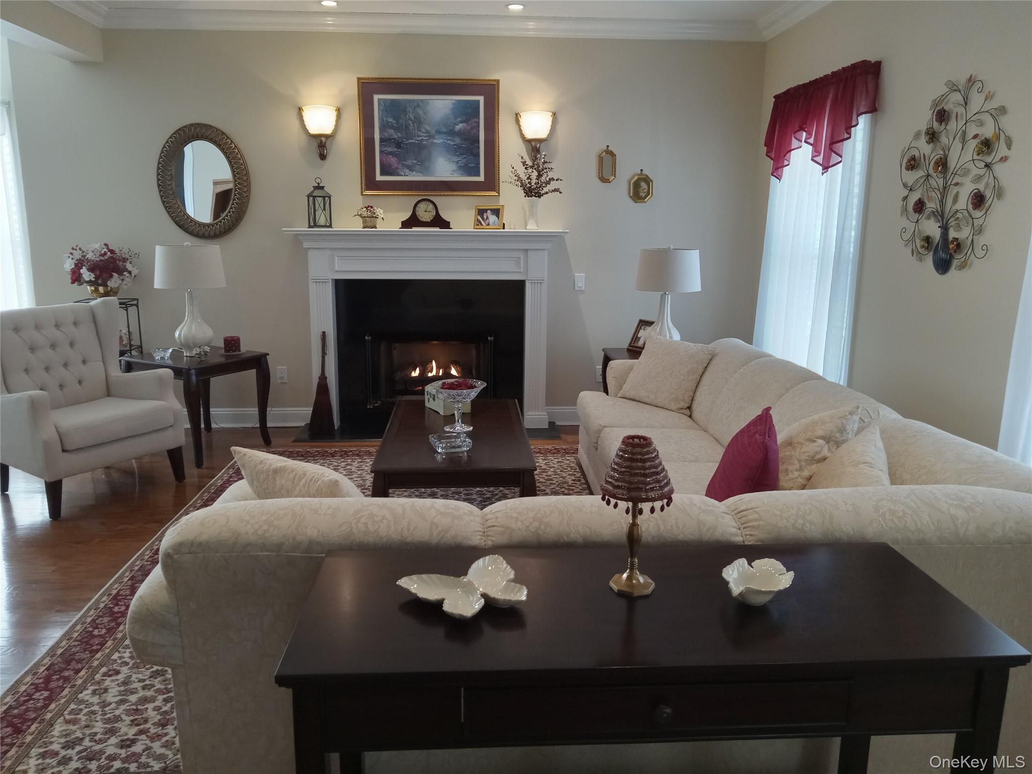 29 Golden Spruce Drive – For Sale photo 2