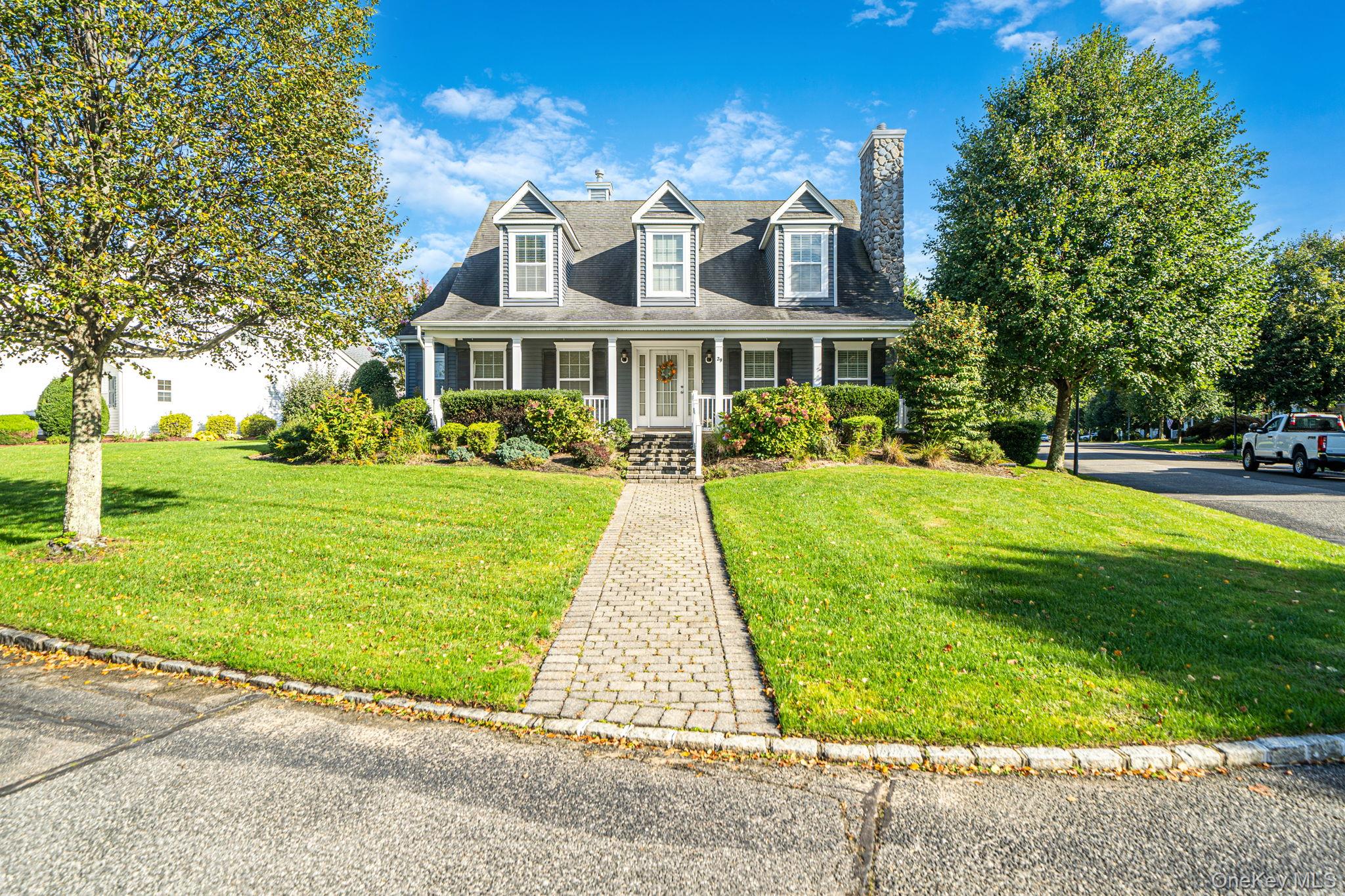 29 Golden Spruce Drive – For Sale