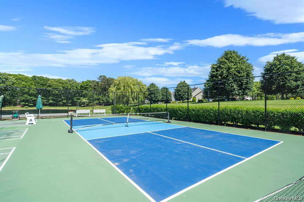 29 Golden Spruce Drive – For Sale photo 40