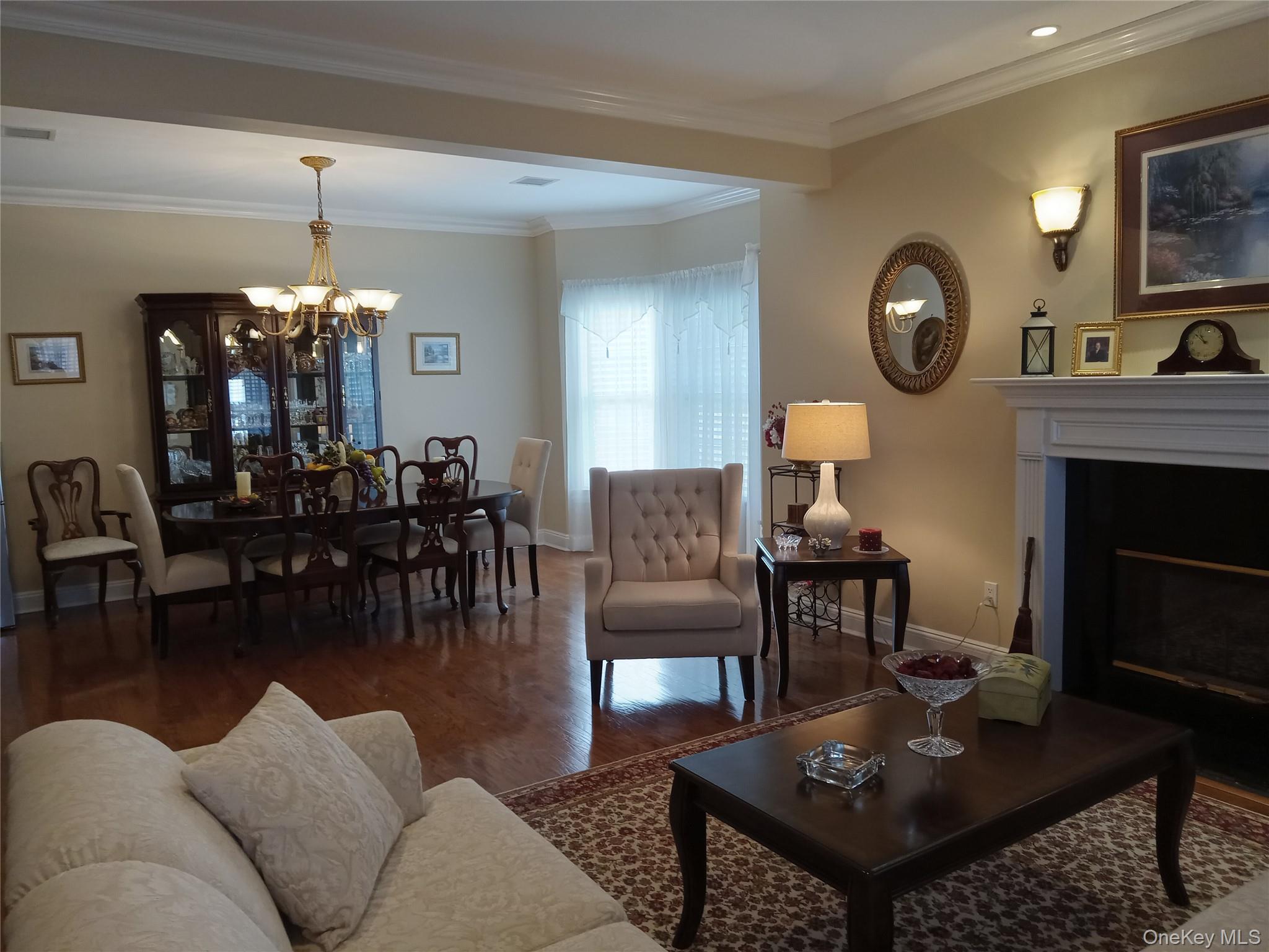 29 Golden Spruce Drive – For Sale photo 3
