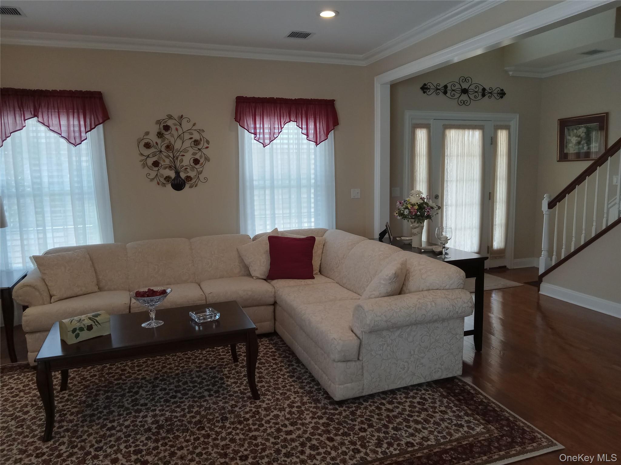 29 Golden Spruce Drive – For Sale photo 4