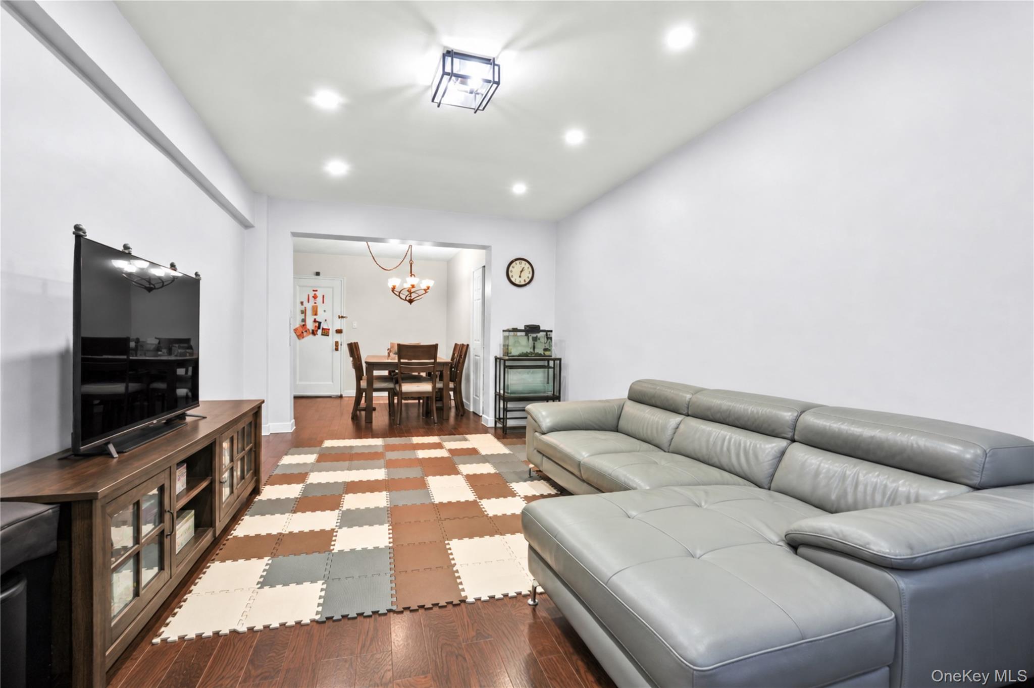 26-25 Union Street, Unit 1C photo 2
