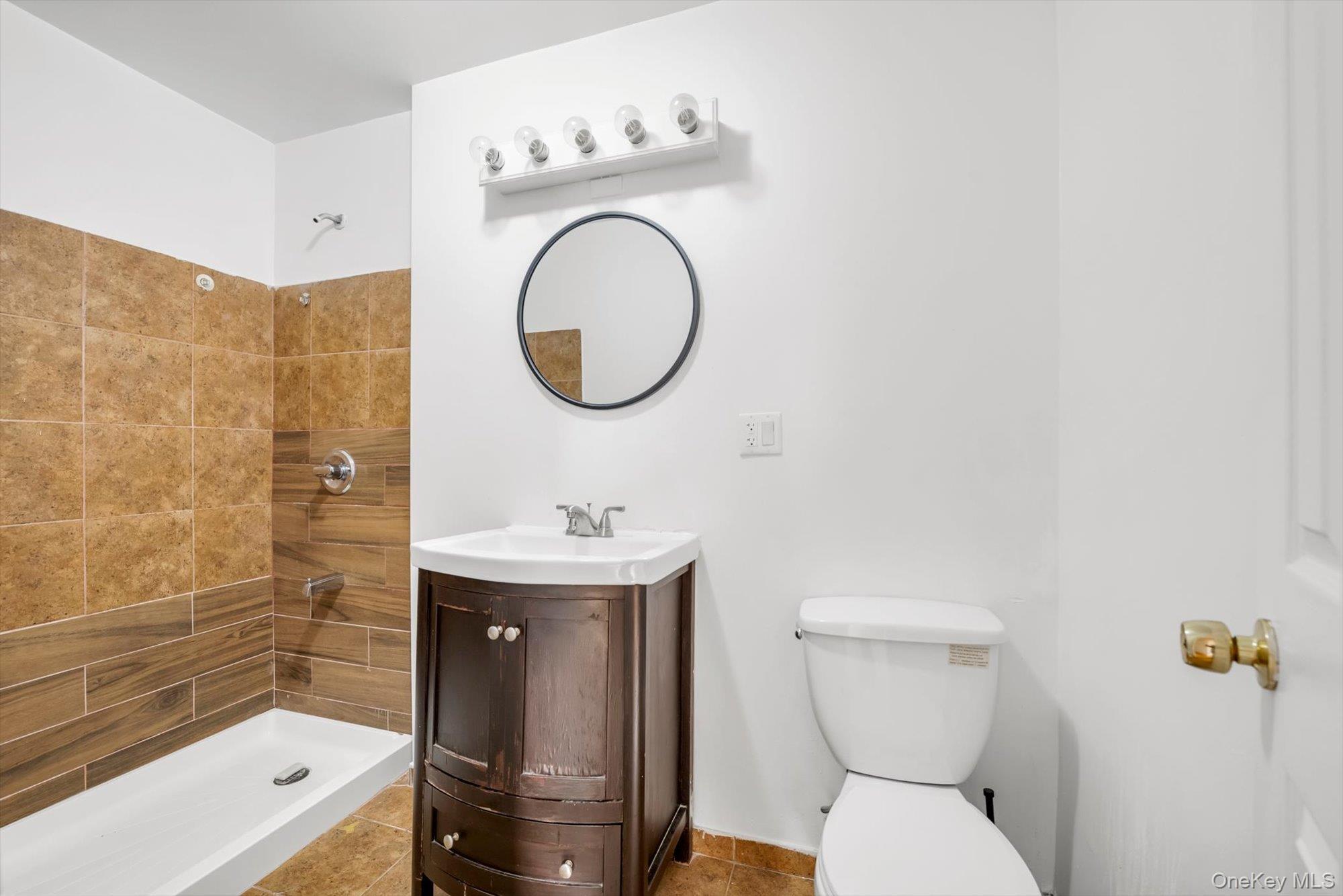1609 Colden Avenue – For Sale photo 13