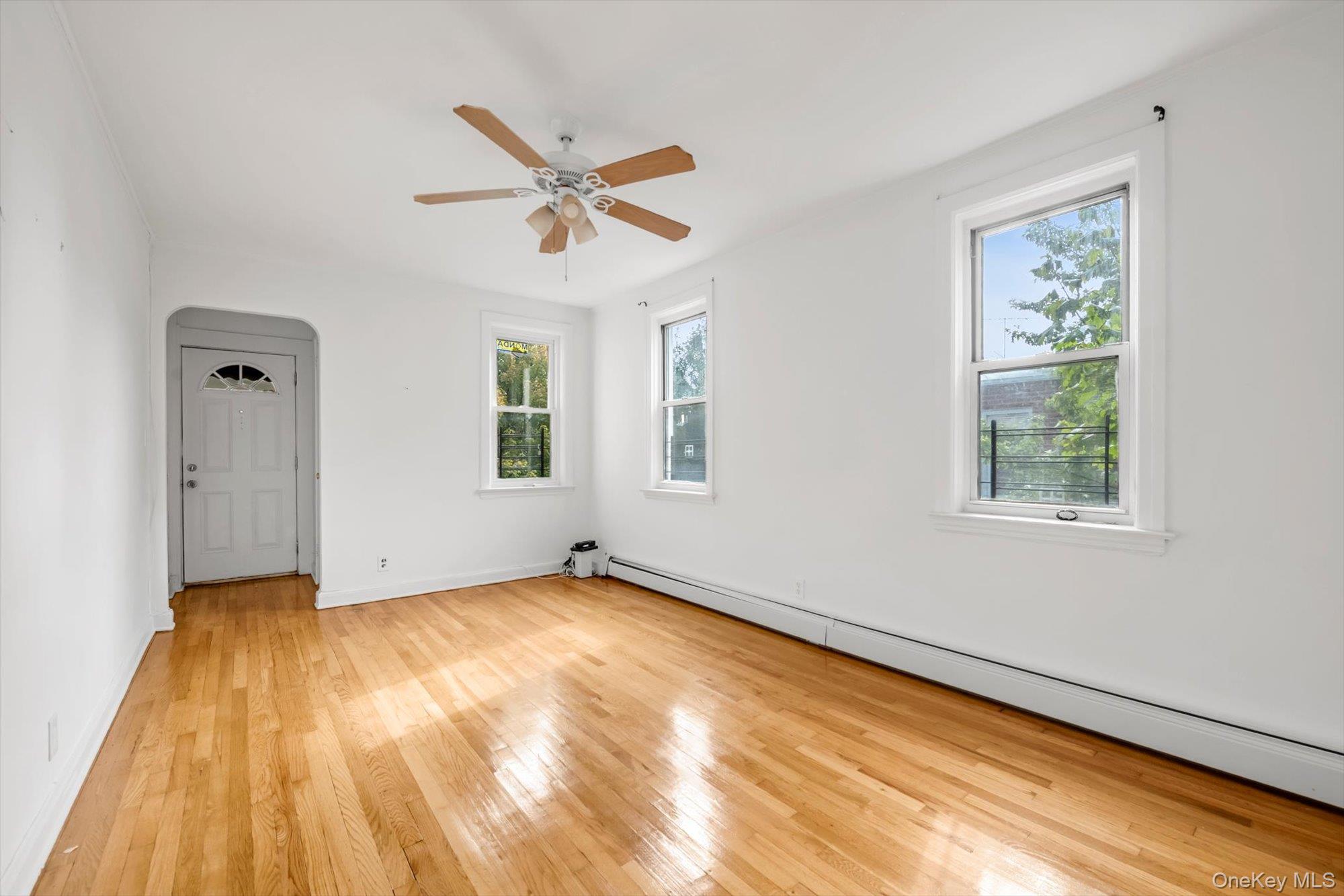 1609 Colden Avenue – For Sale photo 3
