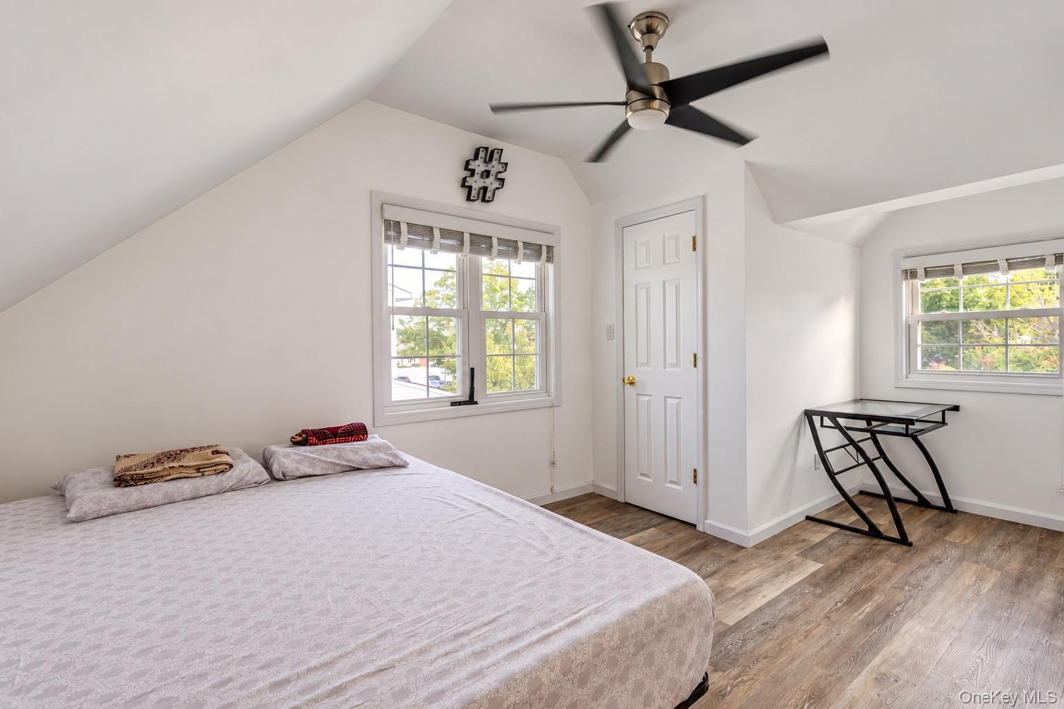 561 Parker Avenue – For Sale photo 14