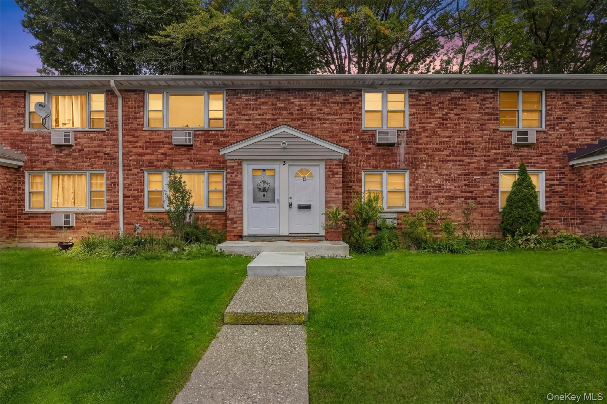1668 Route 9, Unit 3H