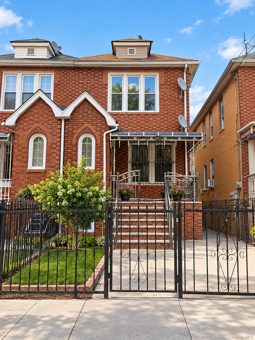 95 E 56th Street – For Sale
