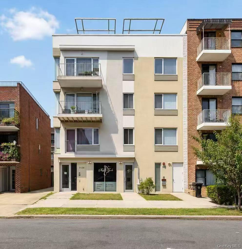 71-28 163rd Street, Unit 2A