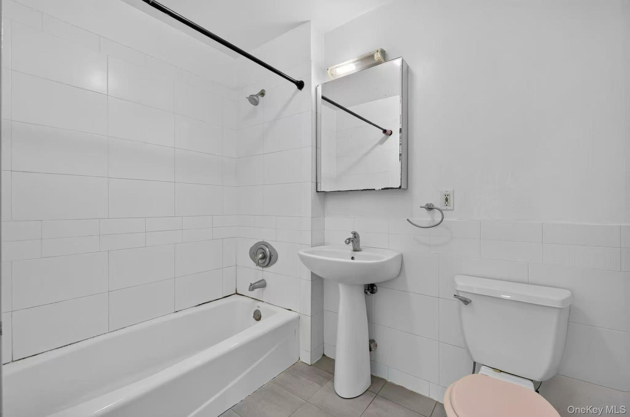 71-28 163rd Street, Unit 2A photo 6