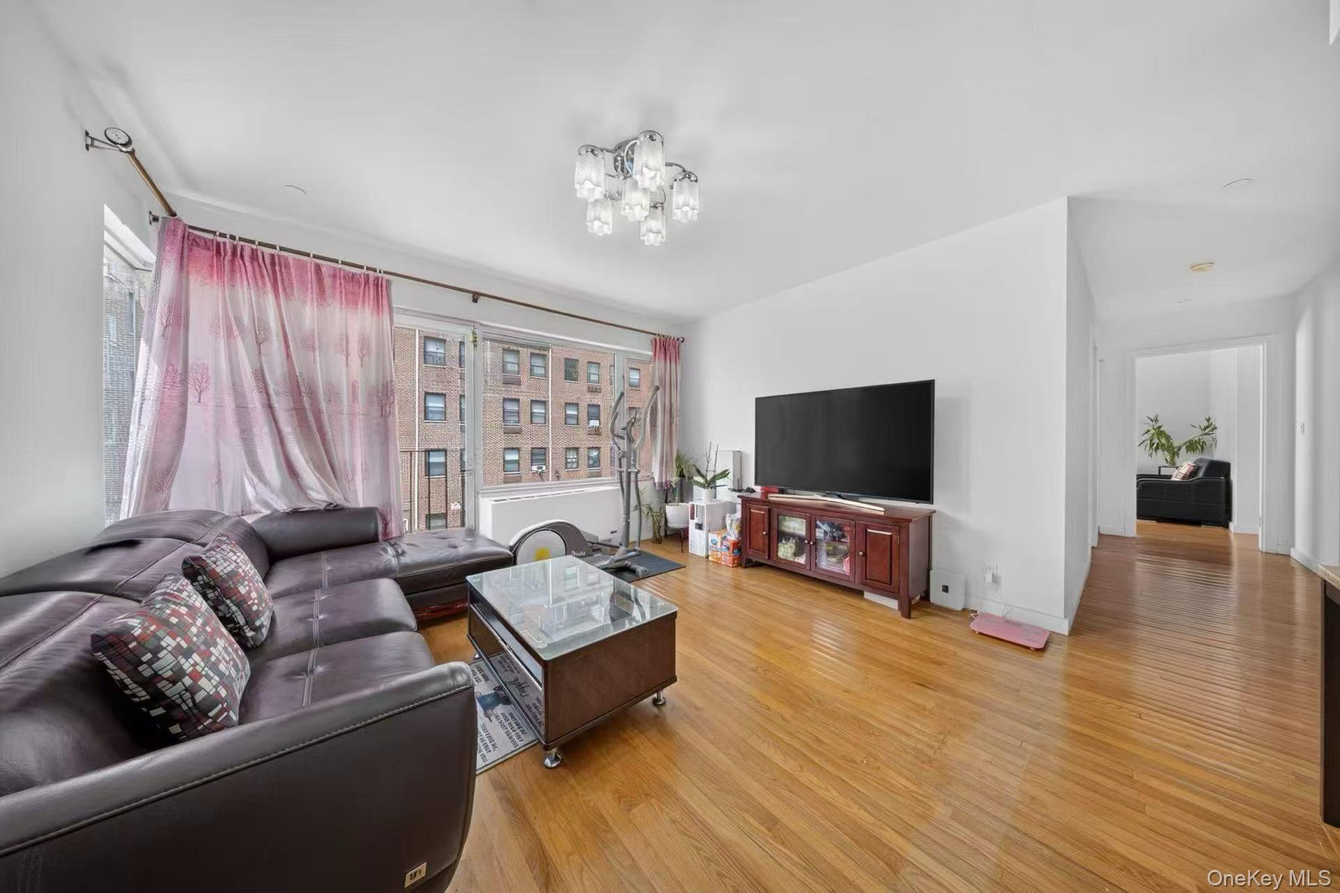 71-28 163rd Street, Unit 2A photo 3