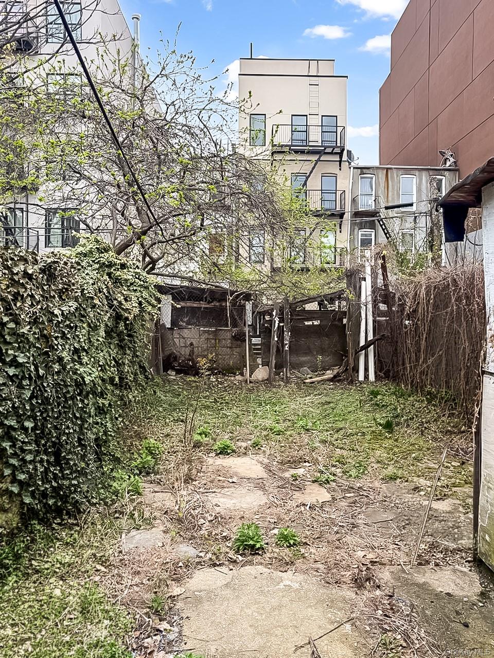 247 E 26th Street – For Sale photo 15