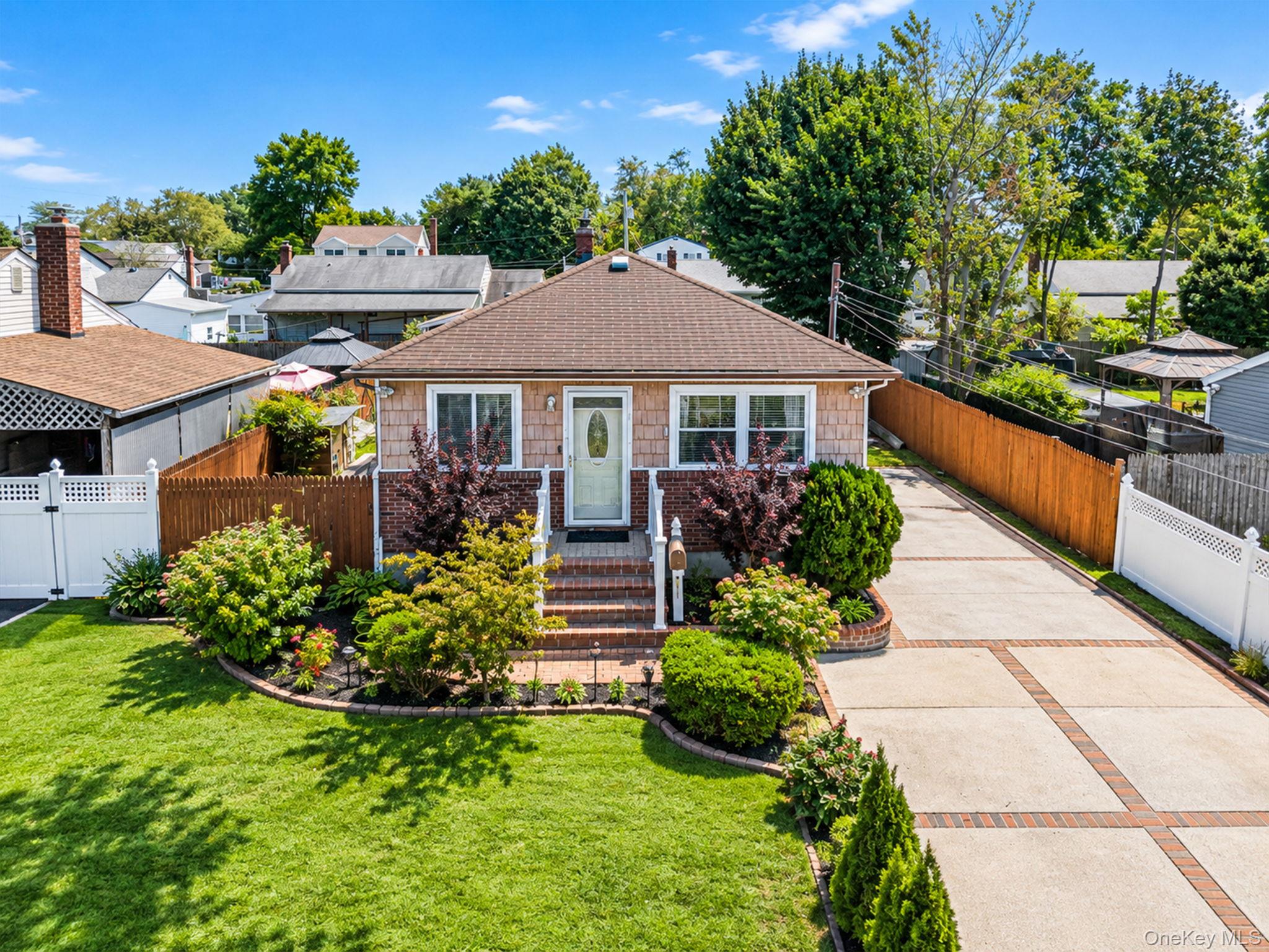 58 Morton Street – For Sale photo 3