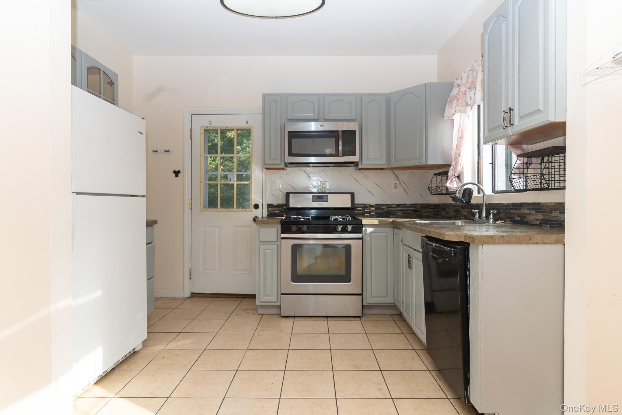 102 Sproat Street – For Sale photo 19