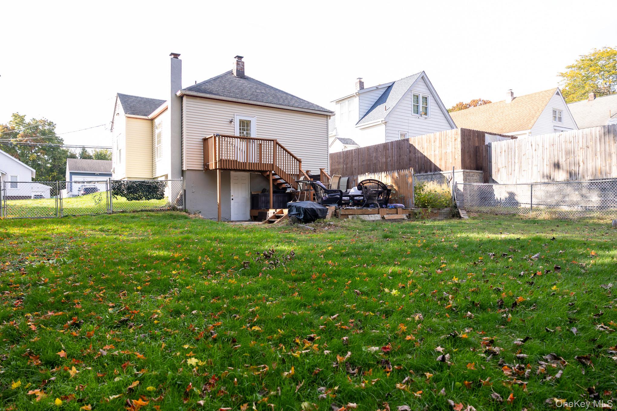 102 Sproat Street – For Sale photo 36