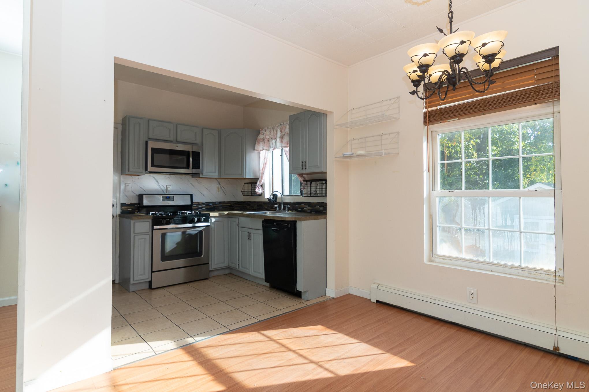 102 Sproat Street – For Sale photo 14