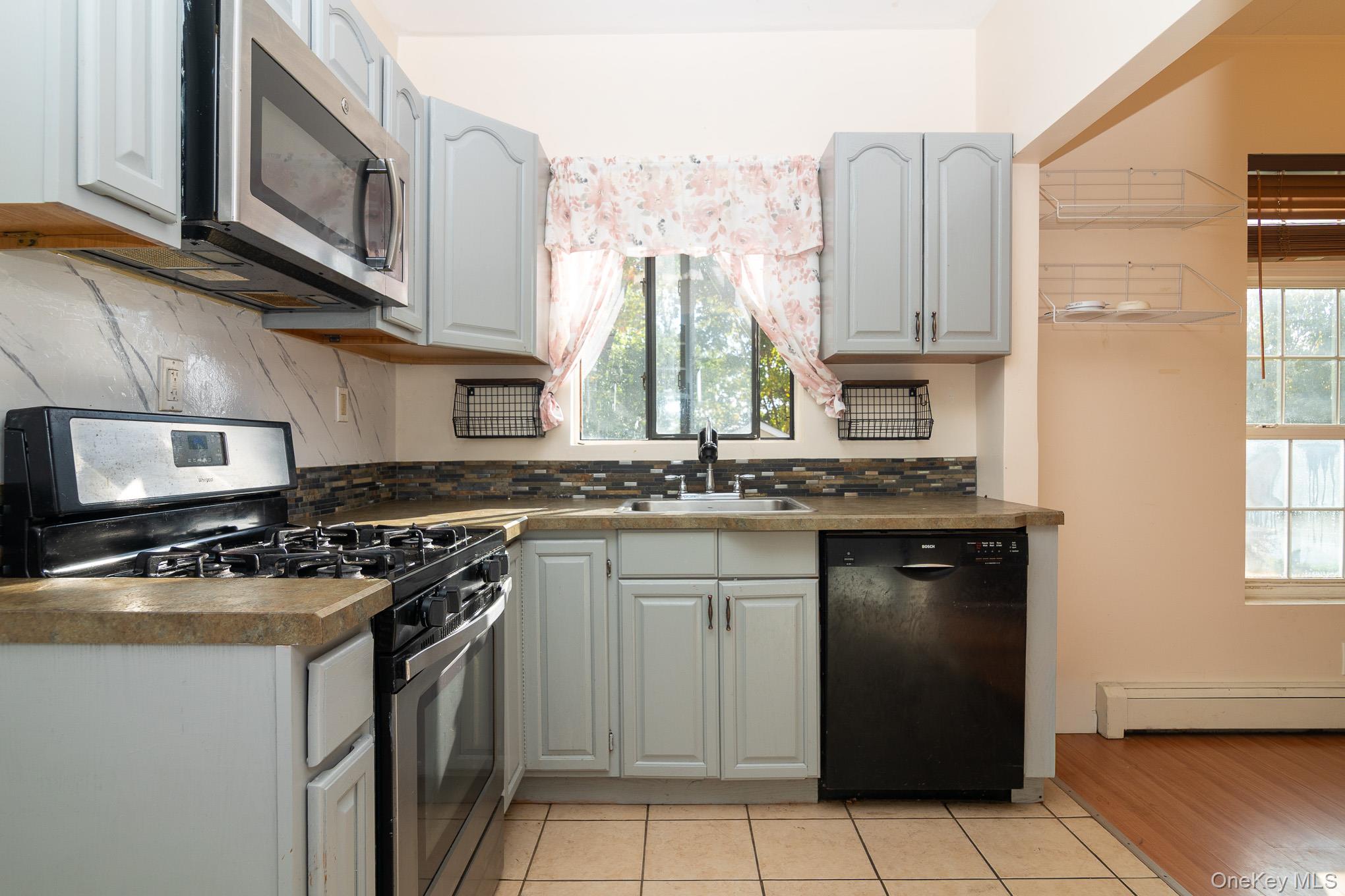102 Sproat Street – For Sale photo 21
