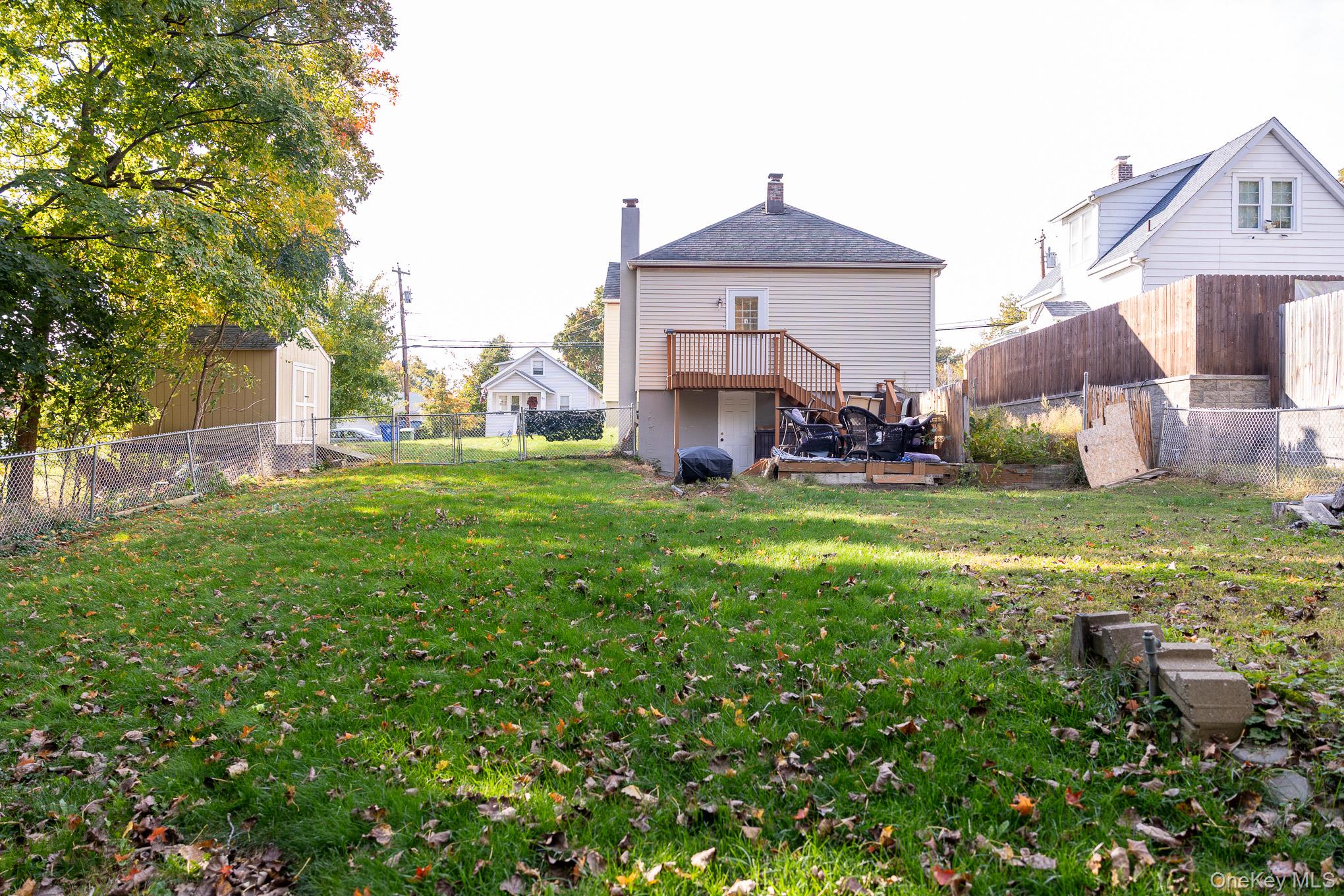 102 Sproat Street – For Sale photo 37